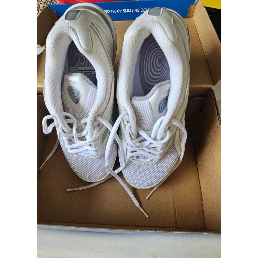 Reebok EasyTone White Silver Toning Walking Shoes Sneakers Women's Size 6.5 W - Picture 2 of 4